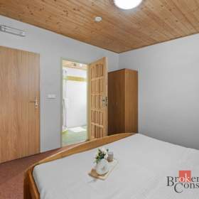 Foto inzerátu Prodej nemovitosti pro ubytování 650 m², Strážné