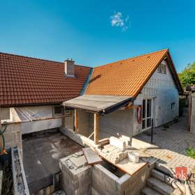 Foto inzerátu Prodej rodinného domu 140 m², Pchery