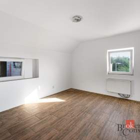 Foto inzerátu Prodej rodinného domu 140 m², Pchery
