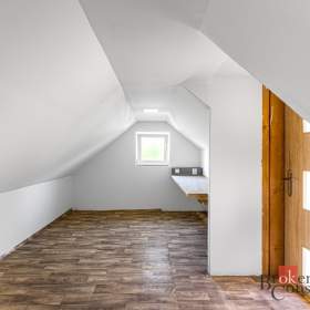 Foto inzerátu Prodej rodinného domu 140 m², Pchery