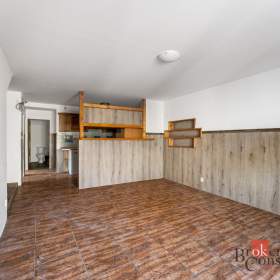 Foto inzerátu Prodej rodinného domu 140 m², Pchery