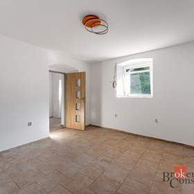 Foto inzerátu Prodej rodinného domu 140 m², Pchery