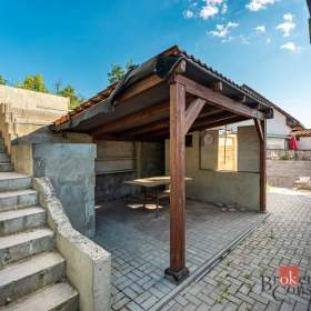 Foto inzerátu Prodej rodinného domu 140 m², Pchery