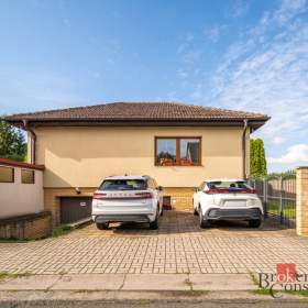 Prodej rodinného domu 270 m², Krchleby / 19905794
