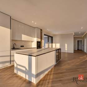 Prodej rodinného domu 220 m², Vejprnice / 19913165