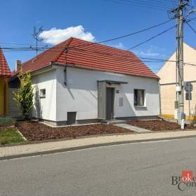 Prodej rodinného domu 72 m², Vnorovy / 19926144