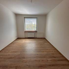 Foto inzerátu Pronájem bytu 3+1 72 m², Razová