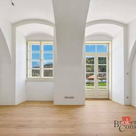 Foto inzerátu Prodej bytu 2+kk 88 m², Jince