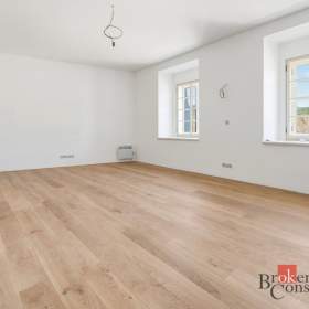 Foto inzerátu Prodej bytu 1+kk 62 m², Jince