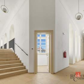 Foto inzerátu Prodej bytu 1+kk 62 m², Jince
