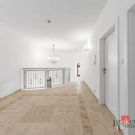 Foto inzerátu Pronájem vily 243 m², Praha