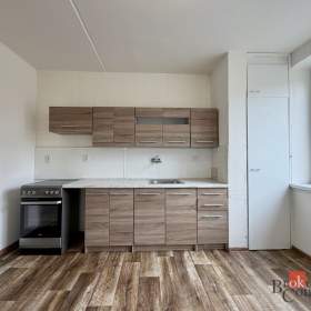 Foto inzerátu Pronájem bytu 3+1 80 m², Bezvěrov