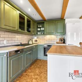 Foto inzerátu Prodej rodinného domu 228 m², Libá