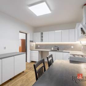 Foto inzerátu Prodej rodinného domu 139 m², Strážnice