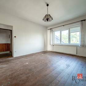 Foto inzerátu Prodej rodinného domu 226 m², Bystřany