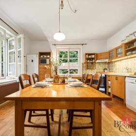 Prodej rodinného domu 281 m², Nové Město nad Metují / 19943546