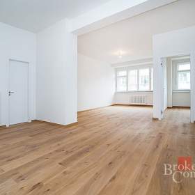 Pronájem kanceláře 110 m², Praha / 19945133