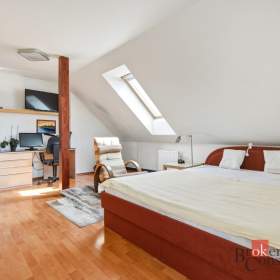 Foto inzerátu Prodej rodinného domu 198 m², Butoves