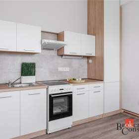Prodej bytu 2+kk 57 m², Mlékojedy / 19945180