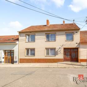 Prodej rodinného domu 220 m², Blučina / 19950038