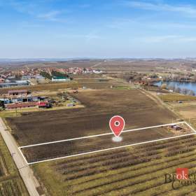 Prodej specifického pozemku 2 791 m², Velké Bílovice / 19951027