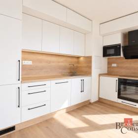 Pronájem bytu 2+kk 55 m², Dobřany / 19955533