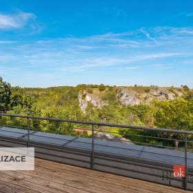Prodej stavebního pozemku 587 m², Praha / 19960777