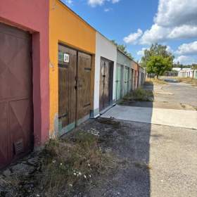 Foto inzerátu Prodej garáže 21 m², Jirkov