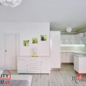 Foto inzerátu Pronájem rodinného domu 71 m², Chotětov
