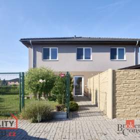 Foto inzerátu Pronájem rodinného domu 71 m², Chotětov