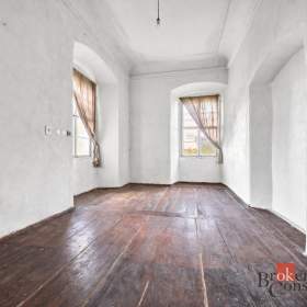 Foto inzerátu Prodej památky 430 m², Jesenice
