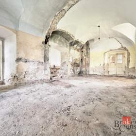 Foto inzerátu Prodej památky 430 m², Jesenice