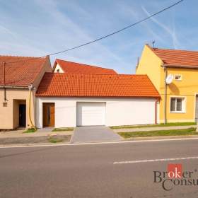 Foto inzerátu Prodej stavebního pozemku 811 m², Kozlany