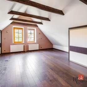 Foto inzerátu Prodej rodinného domu 250 m², Cehnice
