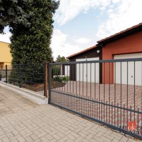 Foto inzerátu Prodej rodinného domu 286 m², Žatec