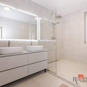 Foto inzerátu Prodej rodinného domu 400 m², Ostrava