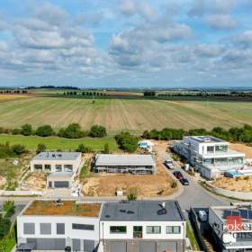 Foto inzerátu Prodej stavebního pozemku 917 m², Podolanka