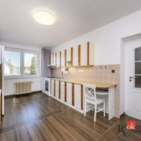 Foto inzerátu Prodej rodinného domu 142 m², Štěnovice