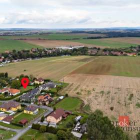Foto inzerátu Prodej stavebního pozemku 1 036 m², Výrov