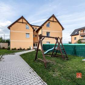 Foto inzerátu Pronájem bytu 3+kk 67 m², Nehvizdy