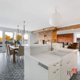Foto inzerátu Prodej rodinného domu 448 m², Velké Přítočno