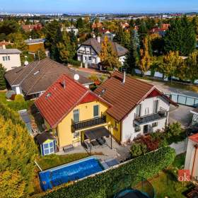 Prodej rodinného domu 196 m², Průhonice / 19969127