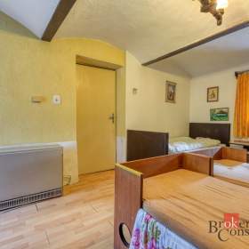 Foto inzerátu Prodej rodinného domu 188 m², Neurazy