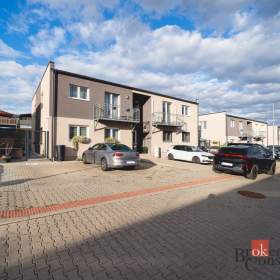 Foto inzerátu Prodej bytu 4+kk 81 m², Vochov