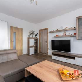 Foto inzerátu Prodej bytu 1+1 42 m², Zabrušany