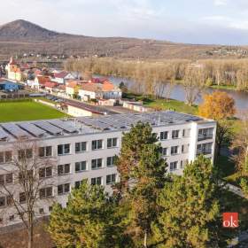 Foto inzerátu Prodej obchodního prostoru 488 m², Mlékojedy
