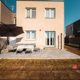 Foto inzerátu Prodej bytu 3+kk 68 m², Vochov