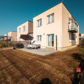 Foto inzerátu Prodej bytu 3+kk 68 m², Vochov