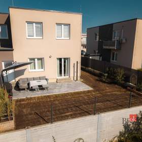 Foto inzerátu Prodej bytu 3+kk 68 m², Vochov