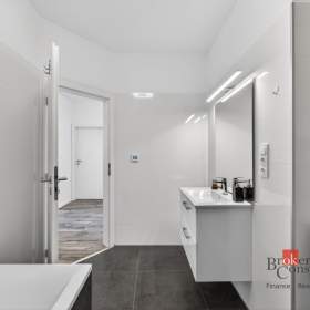 Foto inzerátu Prodej bytu 4+kk 80 m², Vochov